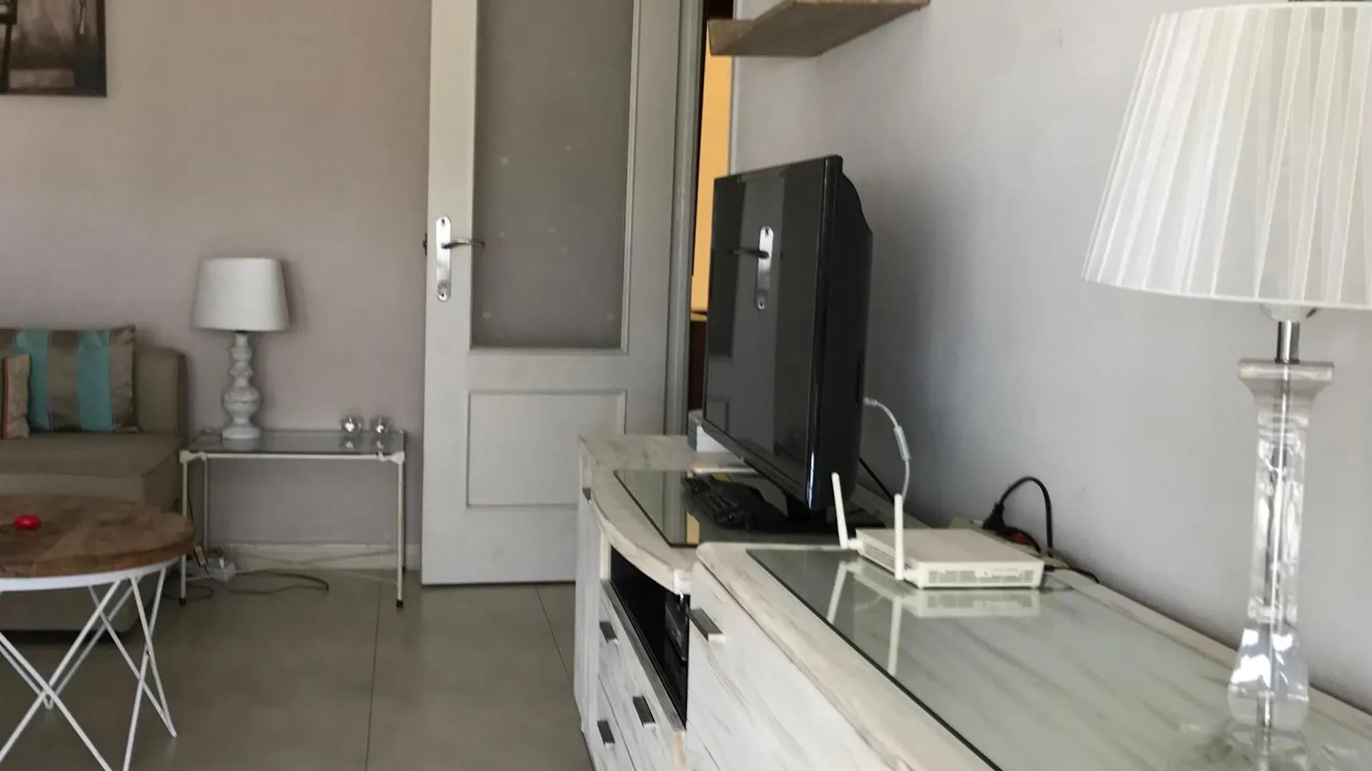 Central Marbella 2Nd Line - 1 Bedroom Apartment - A Home From Home